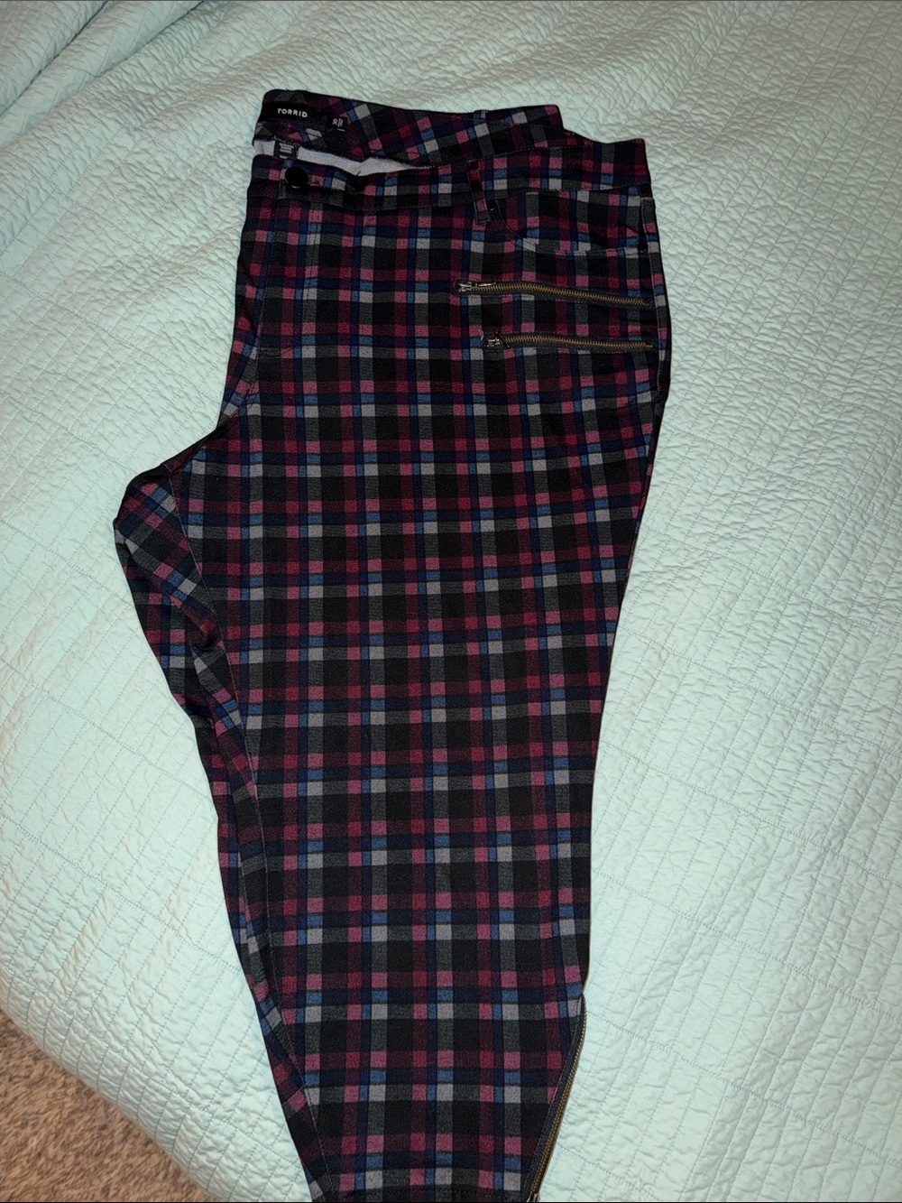 Plaid Cropped Pants in Black, Pink & Blue